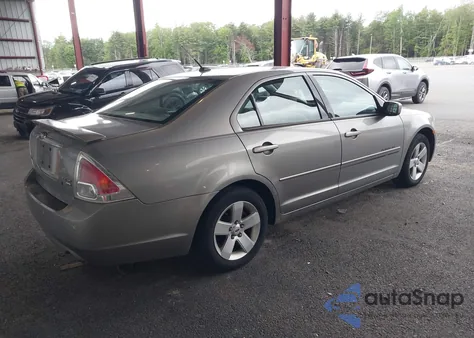 2008 Ford Fusion Se z USA, uszkodzony, nr VIN 3FAHP011X8R272627